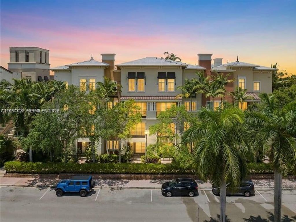 3055 NW 126th Ave, Sunrise, FL 33323