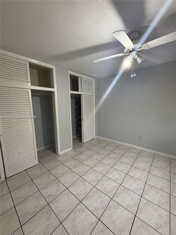 7505 SW 82nd St 314, Miami, FL 33143