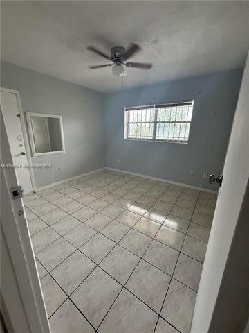 7505 SW 82nd St 314, Miami, FL 33143