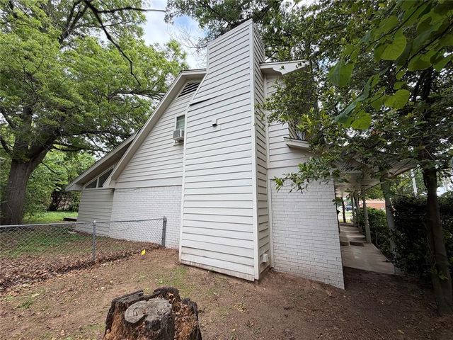 1801 Aladdin Street, Norman, OK 73072