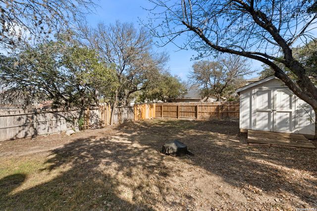 10739 Bobcat Rise, San Antonio, TX 78251