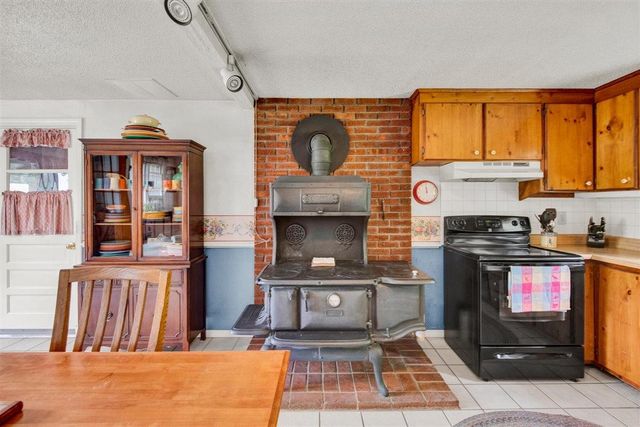 12 Mountain View Road, Jericho, VT 05465