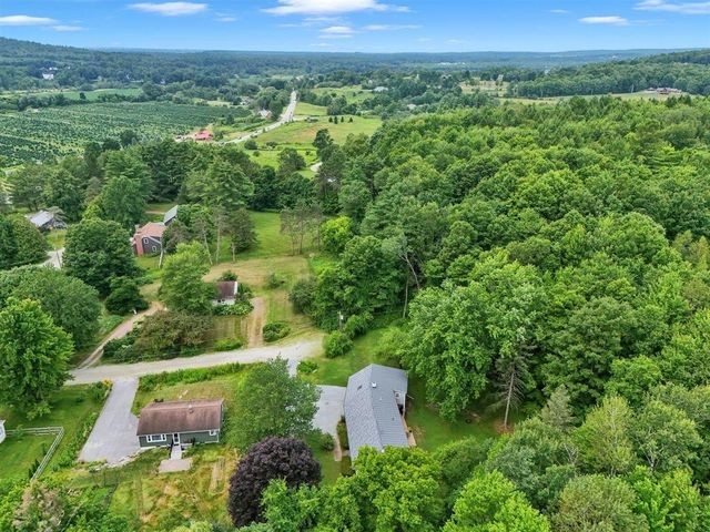 12 Mountain View Road, Jericho, VT 05465