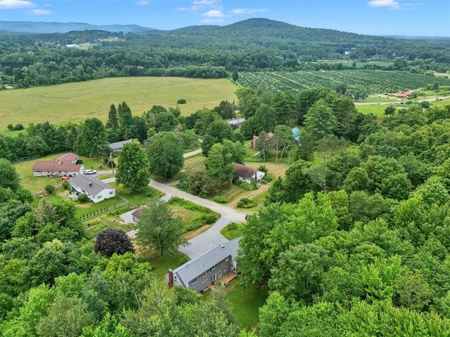 12 Mountain View Road, Jericho, VT 05465