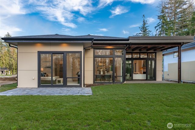 5695 Lux Lane, Blaine, WA 98230