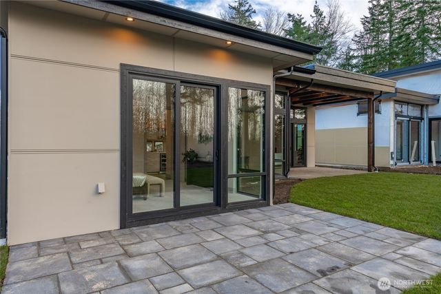 5695 Lux Lane, Blaine, WA 98230