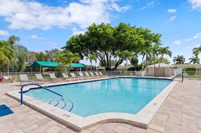 8555 Bella Vista Drive 86, Boca Raton, FL 33433