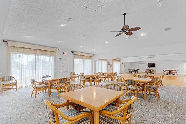 8555 Bella Vista Drive 86, Boca Raton, FL 33433