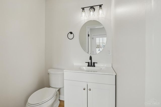 951 Villa View Court, Delhi Twp, OH 45238