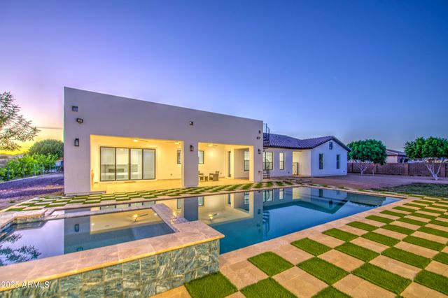 6107 N 175TH Avenue, Waddell, AZ 85355