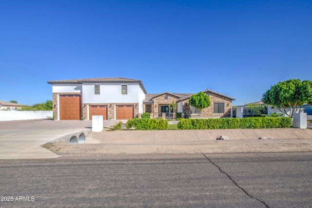 6107 N 175TH Avenue, Waddell, AZ 85355