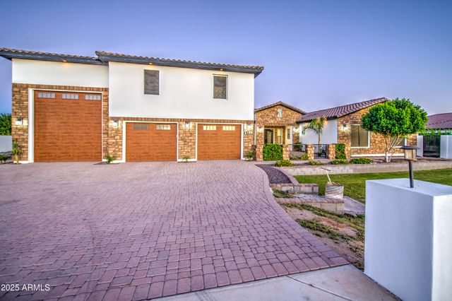 6107 N 175TH Avenue, Waddell, AZ 85355