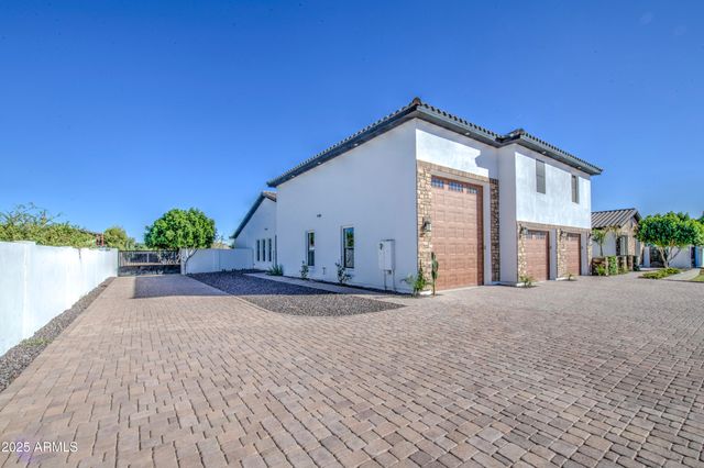 6107 N 175TH Avenue, Waddell, AZ 85355