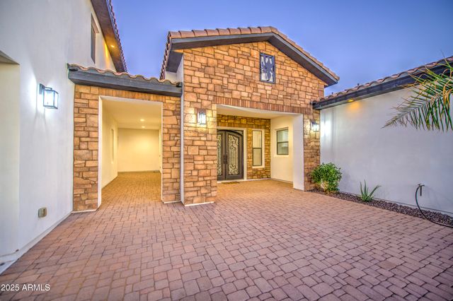 6107 N 175TH Avenue, Waddell, AZ 85355