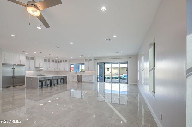 6107 N 175TH Avenue, Waddell, AZ 85355