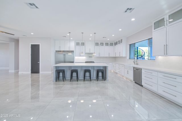 6107 N 175TH Avenue, Waddell, AZ 85355