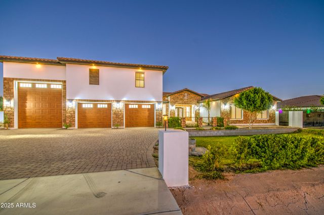 6107 N 175TH Avenue, Waddell, AZ 85355