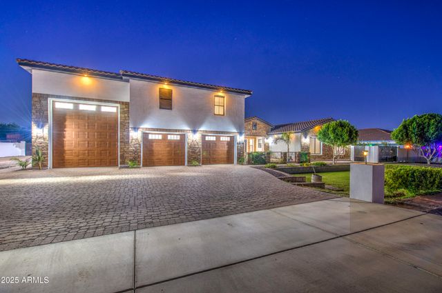 6107 N 175TH Avenue, Waddell, AZ 85355