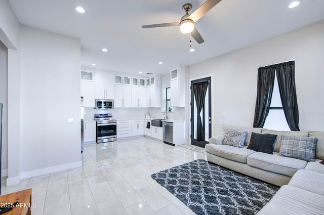 6107 N 175TH Avenue, Waddell, AZ 85355