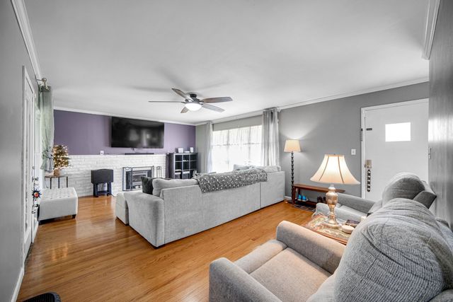 2375 Indian Boundary Road, Chesterton, IN 46304