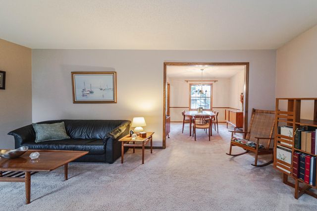 1138 Tiffany Point, Eagan, MN 55123