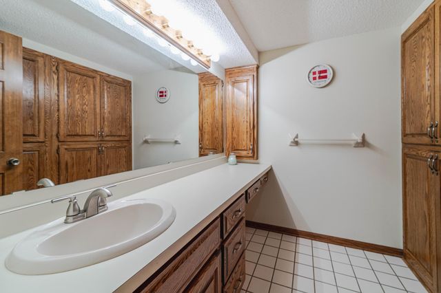 1138 Tiffany Point, Eagan, MN 55123