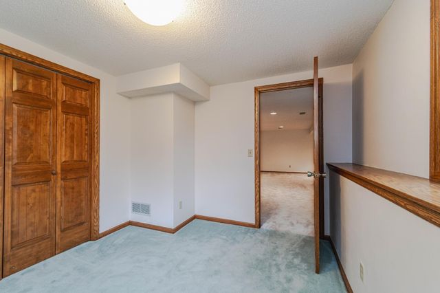 1138 Tiffany Point, Eagan, MN 55123