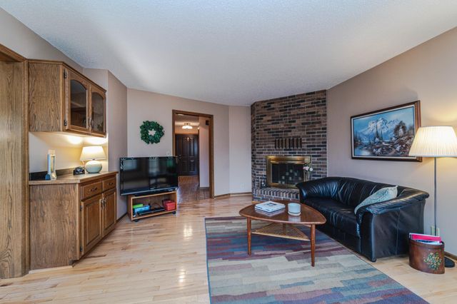 1138 Tiffany Point, Eagan, MN 55123