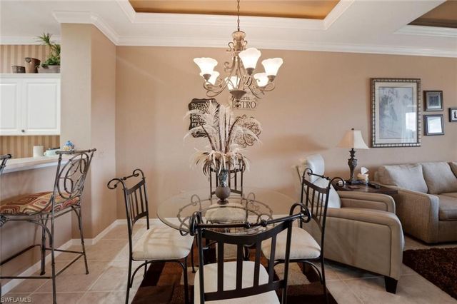4834 Hampshire CT 303, Naples, FL 34112