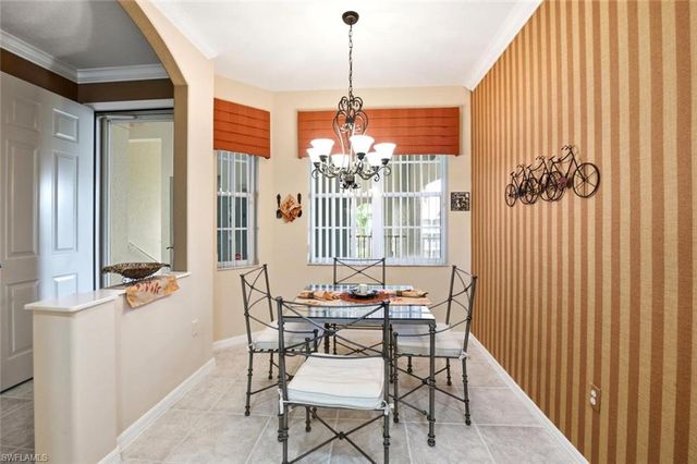 4834 Hampshire CT 303, Naples, FL 34112