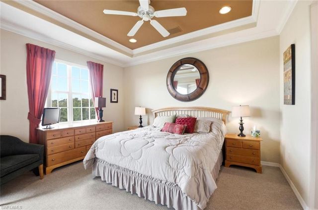 4834 Hampshire CT 303, Naples, FL 34112