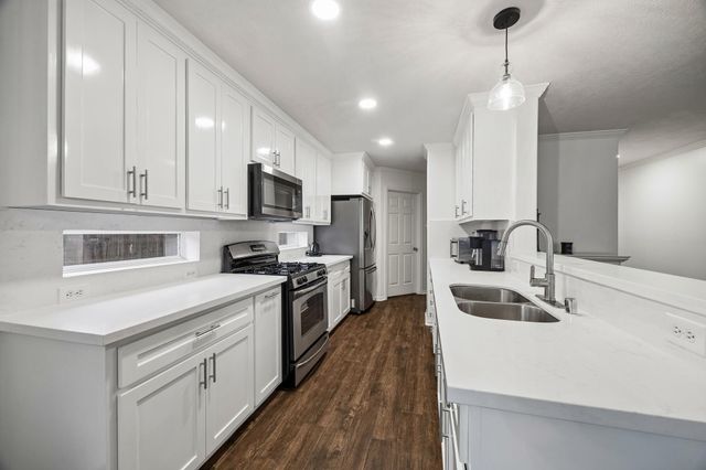 2709 Los Alamos Circle, Deer Park, TX 77536