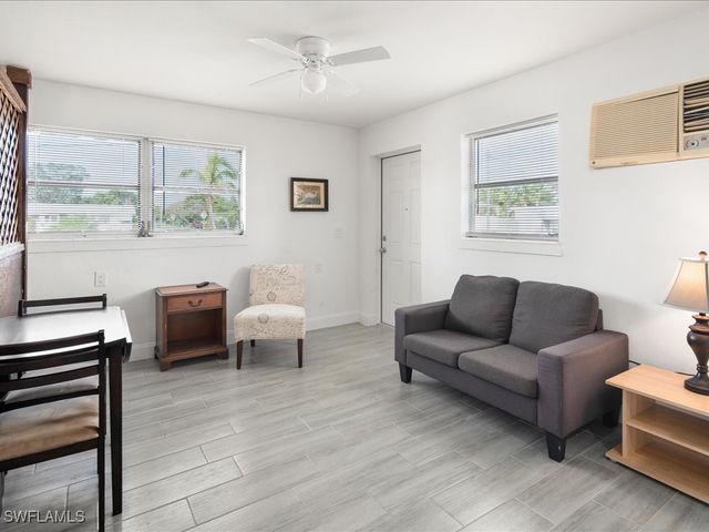 107 East AVE, Goodland, FL 34140