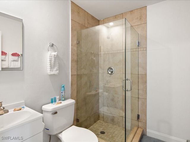 107 East AVE, Goodland, FL 34140