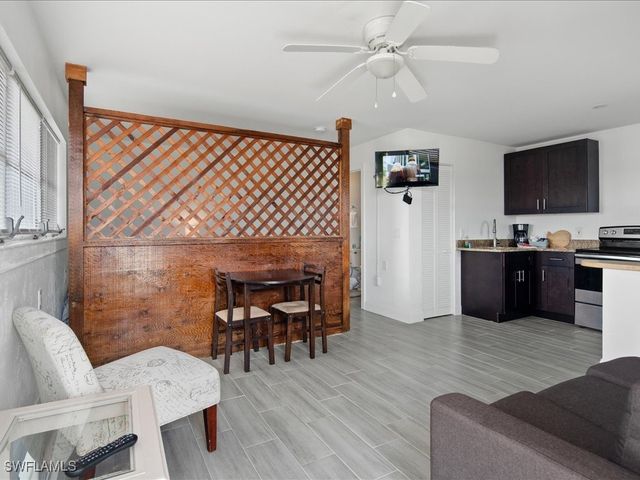 107 East AVE, Goodland, FL 34140