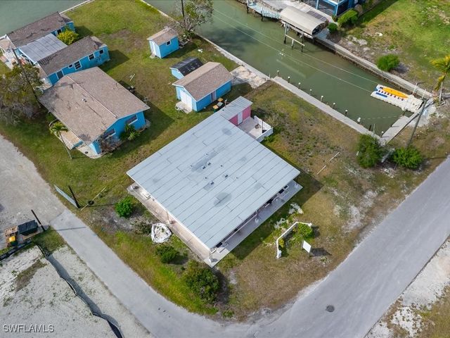 107 East AVE, Goodland, FL 34140