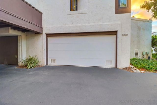 3960 Voltaire St, San Diego, CA 92107
