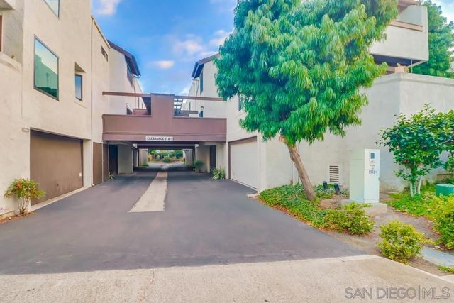 3960 Voltaire St, San Diego, CA 92107