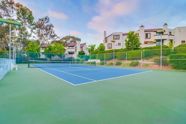 3960 Voltaire St, San Diego, CA 92107