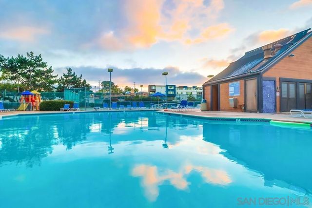 3960 Voltaire St, San Diego, CA 92107