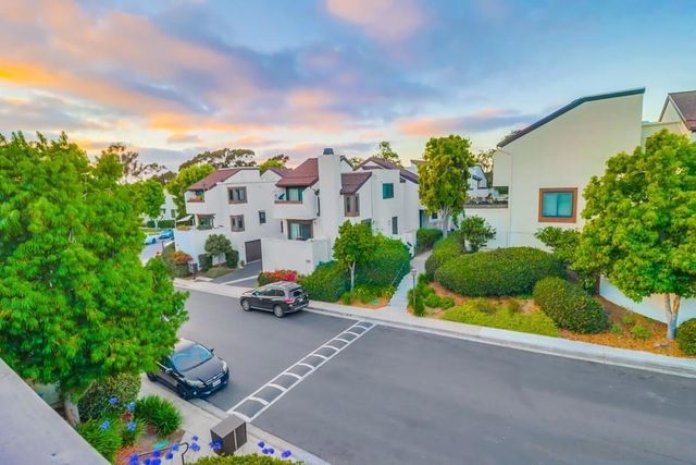 3960 Voltaire St, San Diego, CA 92107