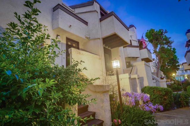 3960 Voltaire St, San Diego, CA 92107