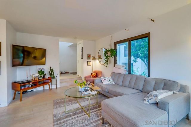 3960 Voltaire St, San Diego, CA 92107