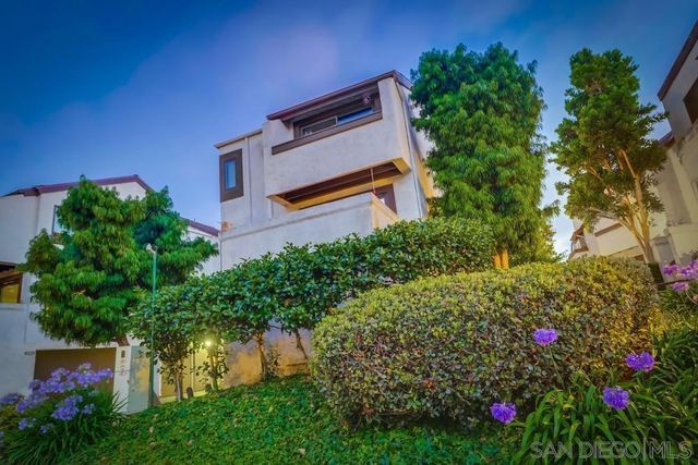 3960 Voltaire St, San Diego, CA 92107