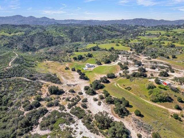 53330 Smith Road, Bradley, CA 93426