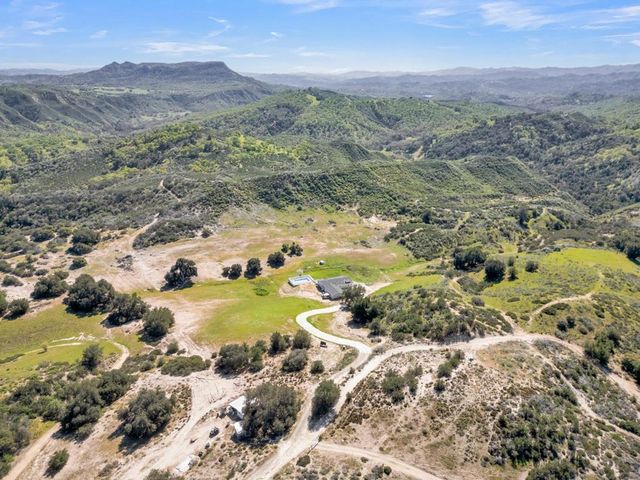 53330 Smith Road, Bradley, CA 93426