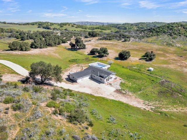 53330 Smith Road, Bradley, CA 93426