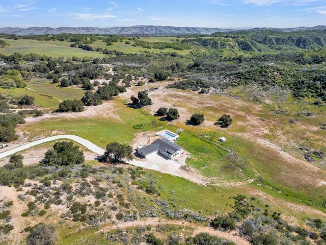 53330 Smith Road, Bradley, CA 93426