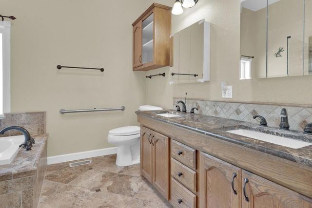 53330 Smith Road, Bradley, CA 93426