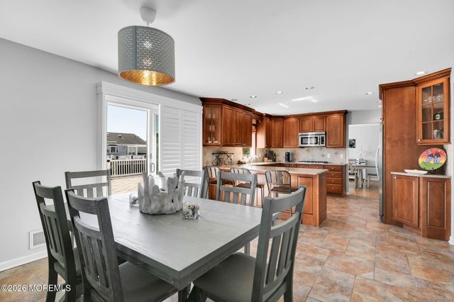 327 Tide Pond Road, Mantoloking, NJ 08738